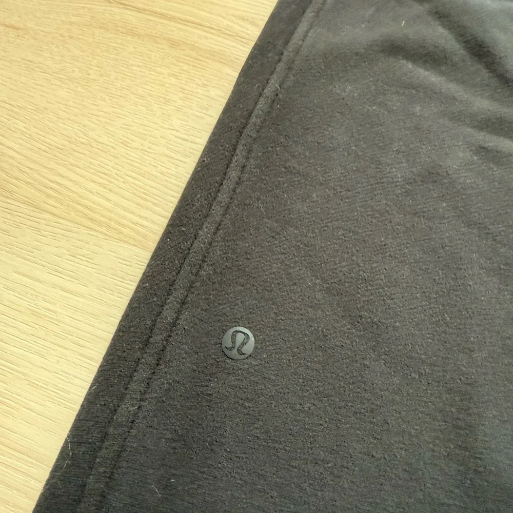 Lululemon Joggers size 8 - Picture 7 of 8
